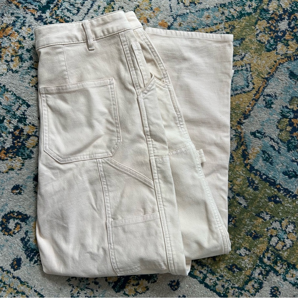 Aritzia cream cargo pants